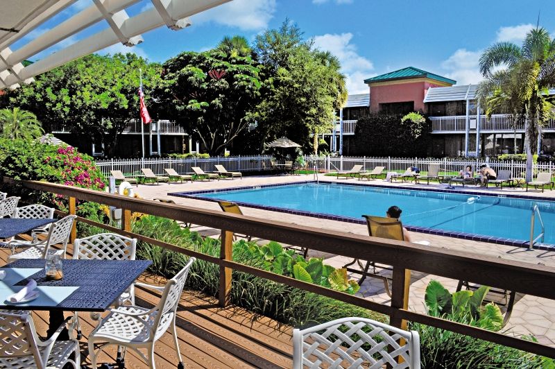 Collins Hotel North Naples المظهر الخارجي الصورة