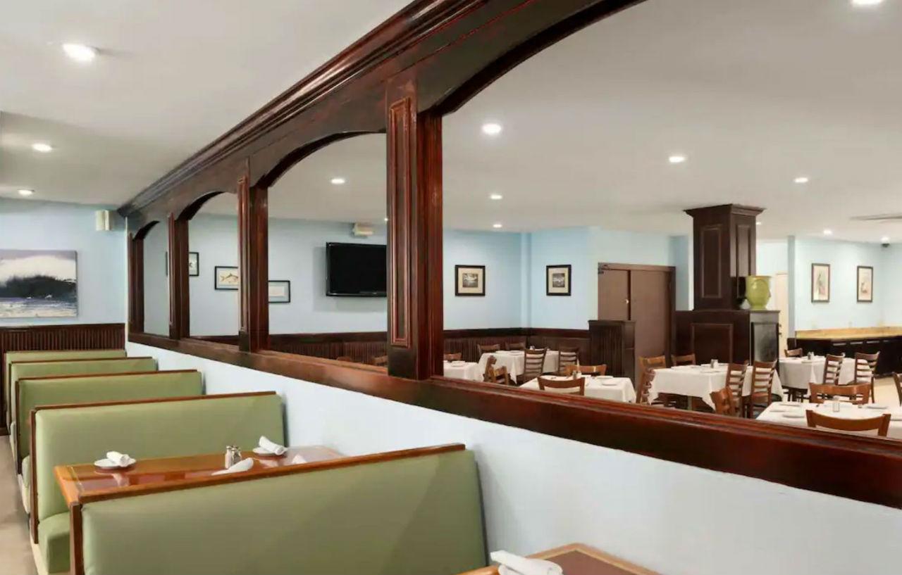 Collins Hotel North Naples المظهر الخارجي الصورة